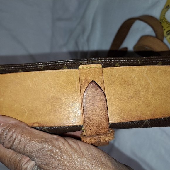 Louis Vuitton Cartouchiere MM - Picture 6 of 11